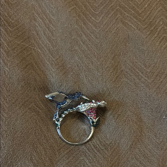 Hummingbird Feeding Blue and Green Contemporary Ring with Prong-Set Stones - Picture 5 of 5